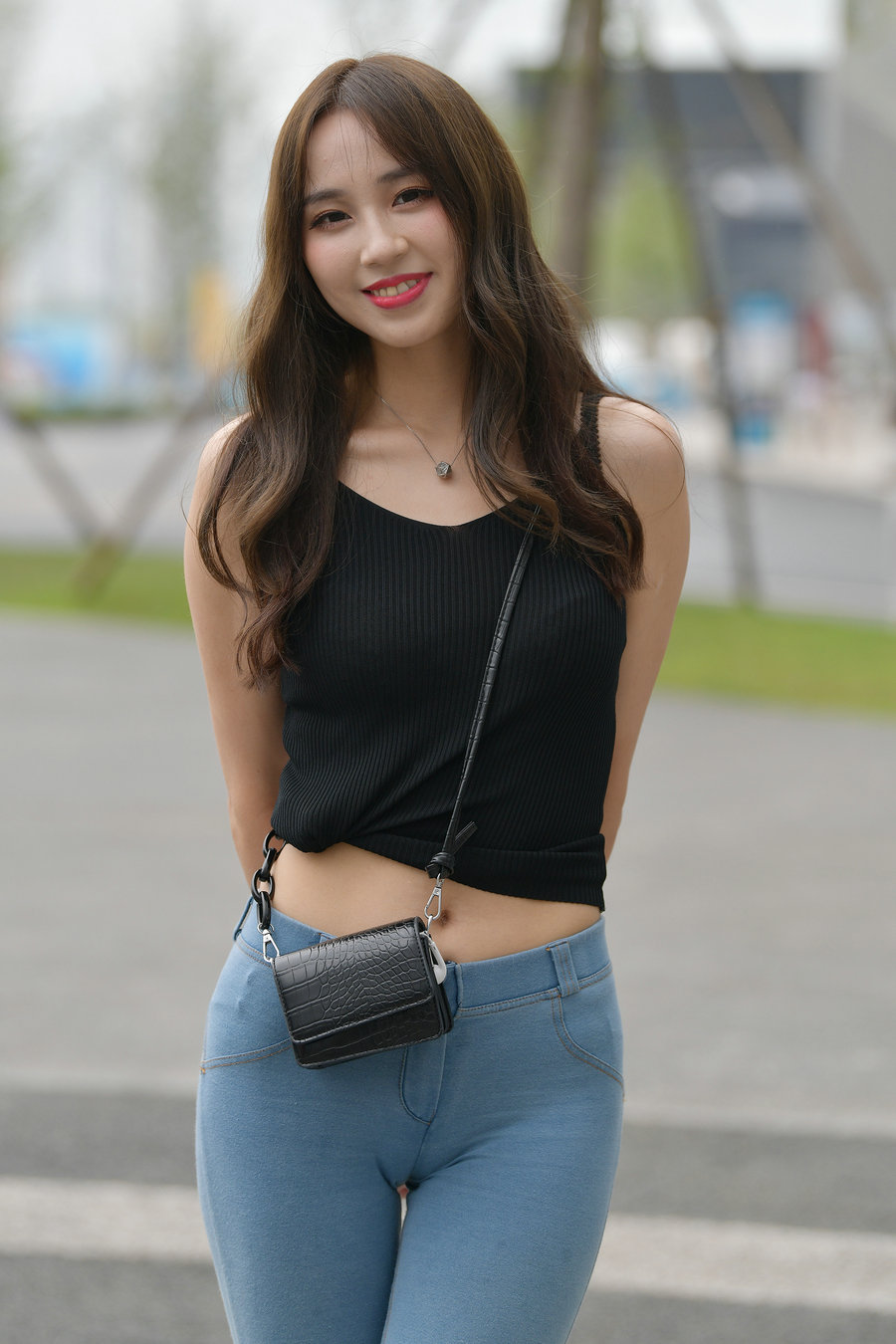 紧身牛仔裤女孩J3808 276P-3.31GB-米合兔