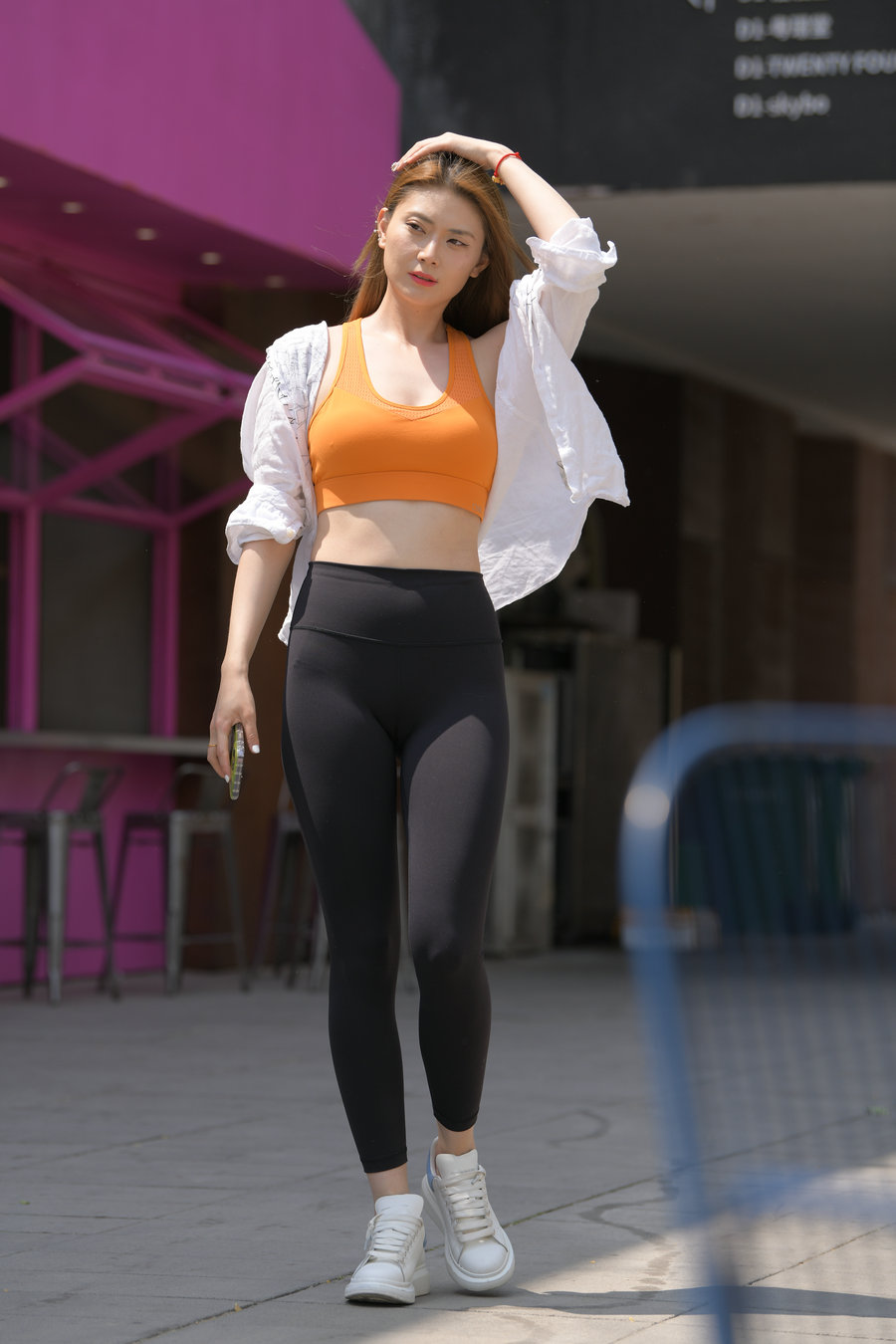 自信的瑜伽裤女孩J3670 712P-14.9GB-米合兔