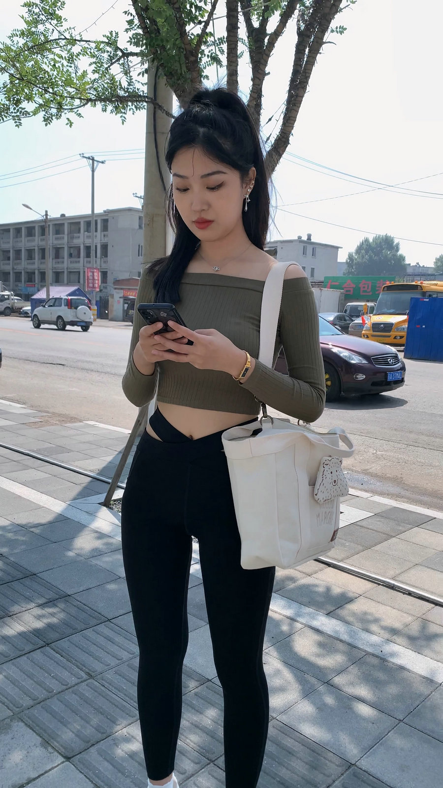 刚刚健身结束的高马尾瑜伽裤女孩J4111 MP4-8.97GB-米合兔