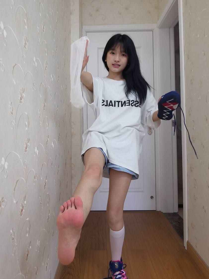 调皮的白袜女孩【149P】20017-米合兔
