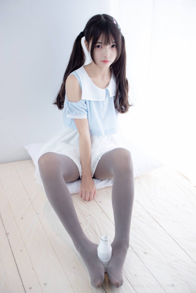 超级甜美的灰丝小姑娘【86P】20005-米合兔
