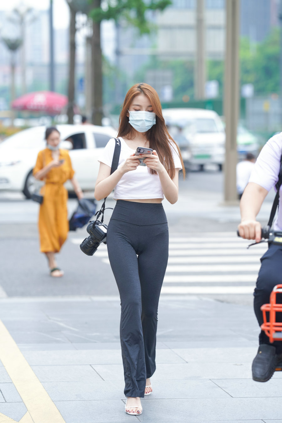 图片[3]-玩单反机的瑜伽裤女孩  J1270 498P5V-28.6GB-米合兔