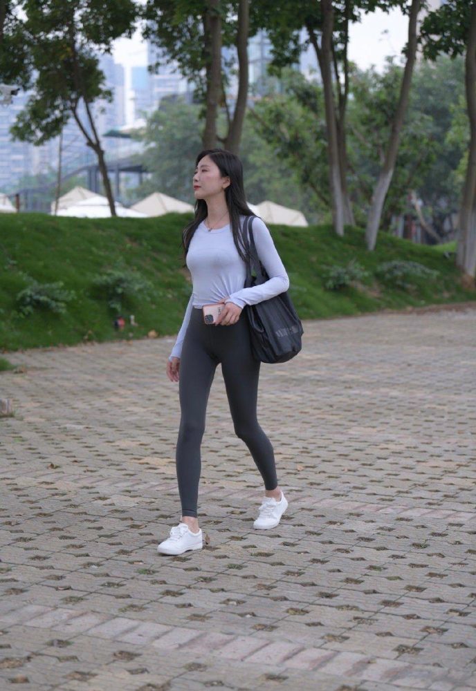 图片[2]-荡秋千的瑜伽裤女孩J2135 588P1V-20.8GB-米合兔