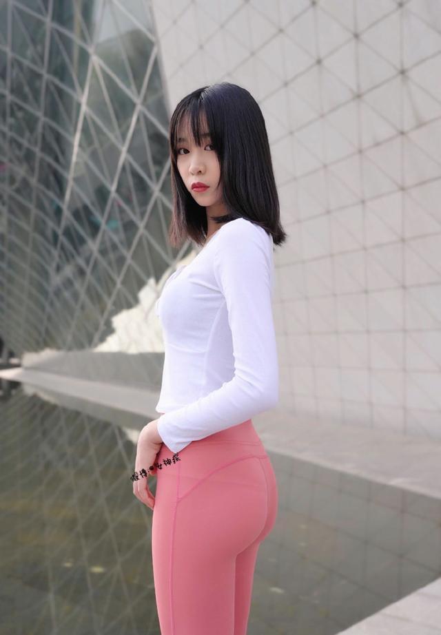 图片[4]-粉色瑜伽裤年轻女孩 J1311 417P17V-14.9GB-米合兔