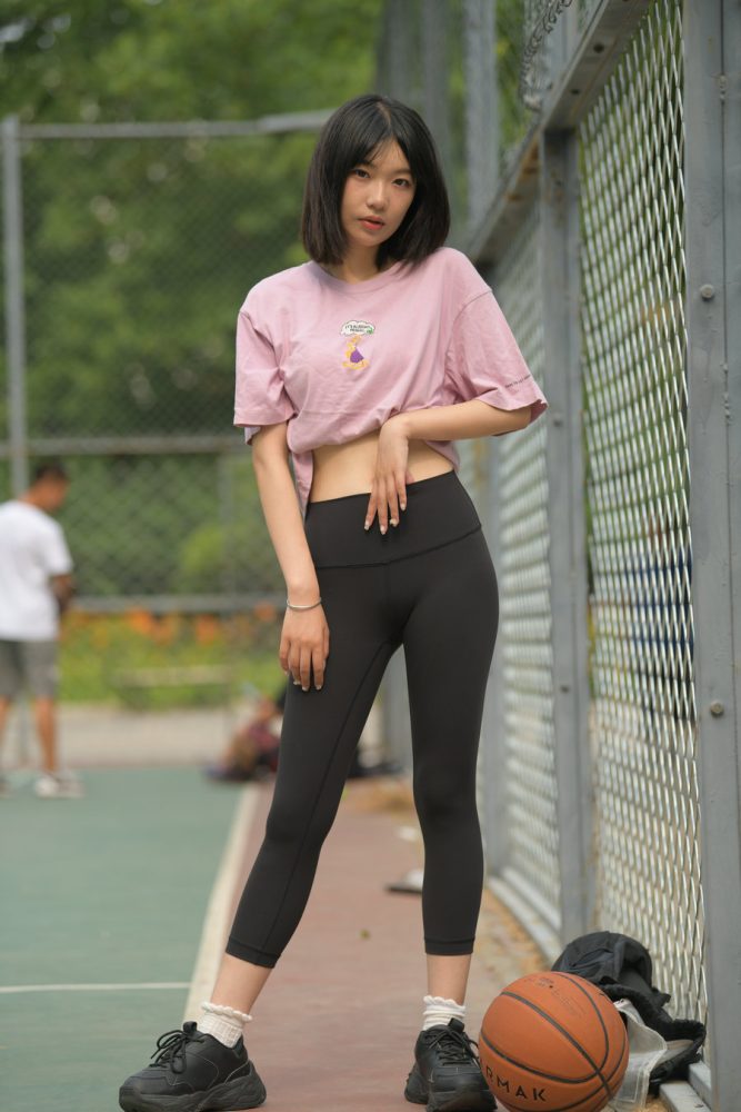 图片[3]-穿瑜伽裤打篮球的大三女孩J2198 463P1V-18.6GB-米合兔