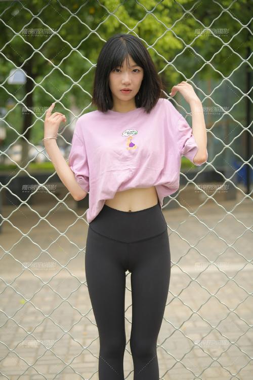 图片[5]-穿瑜伽裤打篮球的大三女孩J2198 463P1V-18.6GB-米合兔